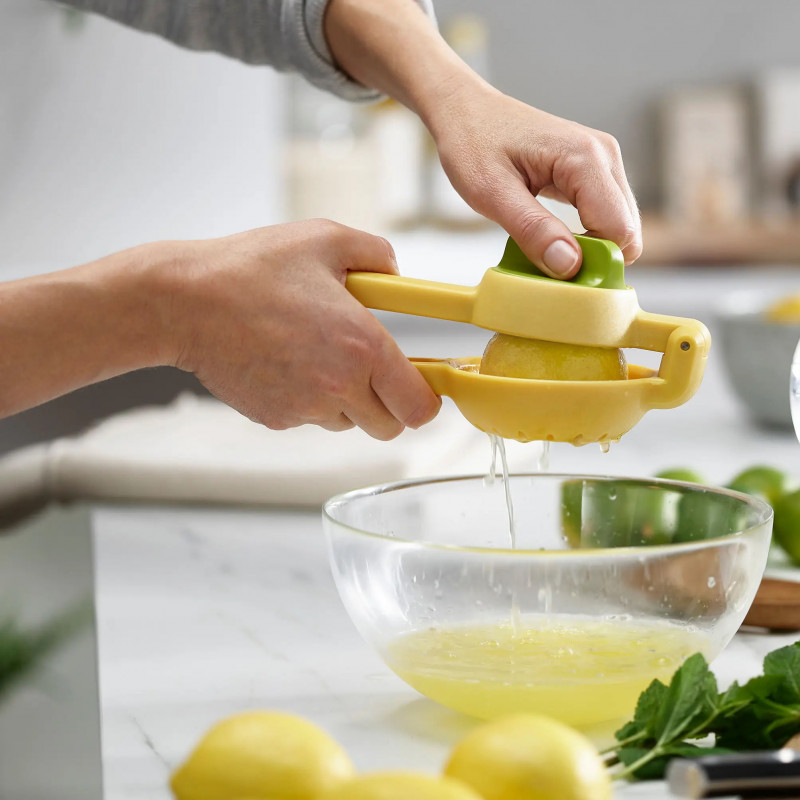 Storcator manual pentru citrice Joseph Joseph Juice Max 20171, Rotire usoara, Fara BPA, Galben/verde