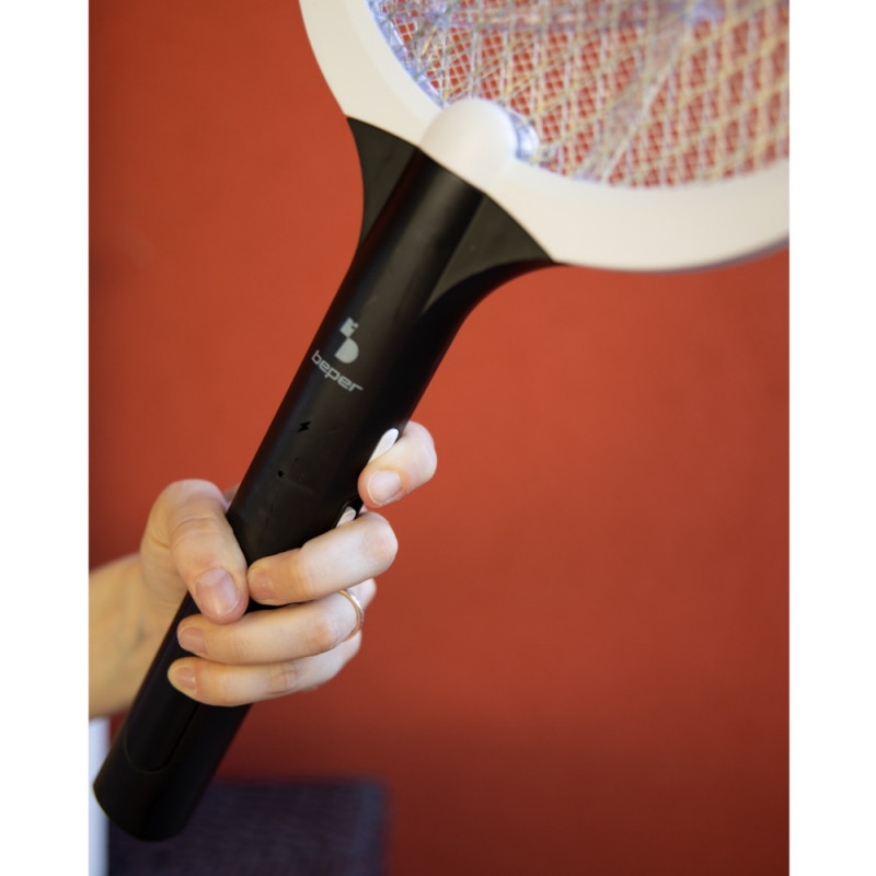 Capcana electrica pentru insecte Beper P206ZAN250, 2W, Incarcare USB, Suport, Iluminare LED, Alb