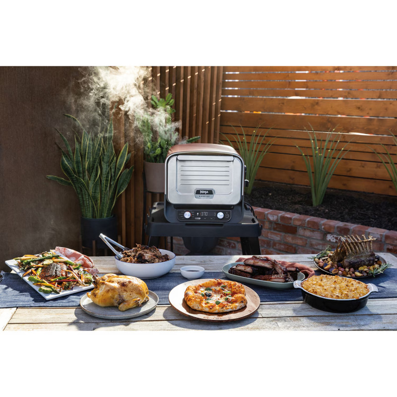 Cuptor electric pentru exterior Ninja Woodfire OO101EU, 2400W, 8 programe, Timer, Afisaj LED, Oprire automata, Rosu/Negru