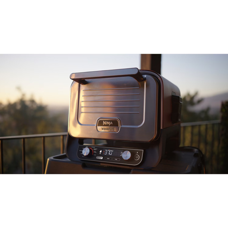 Cuptor electric pentru exterior Ninja Woodfire OO101EU, 2400W, 8 programe, Timer, Afisaj LED, Oprire automata, Rosu/Negru