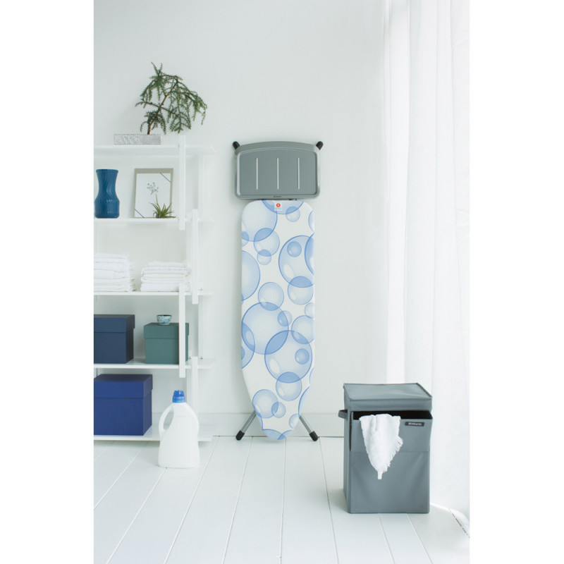 Masa de calcat Brabantia B 90300120, 124x38 cm, 7 pozitii de reglare, Suport generator de abur, PerfectFlow, Alb/Albastru