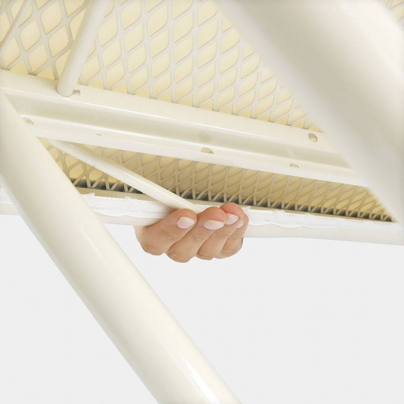 Masa de calcat Brabantia B 90300120, 124x38 cm, 7 pozitii de reglare, Suport generator de abur, PerfectFlow, Alb/Albastru