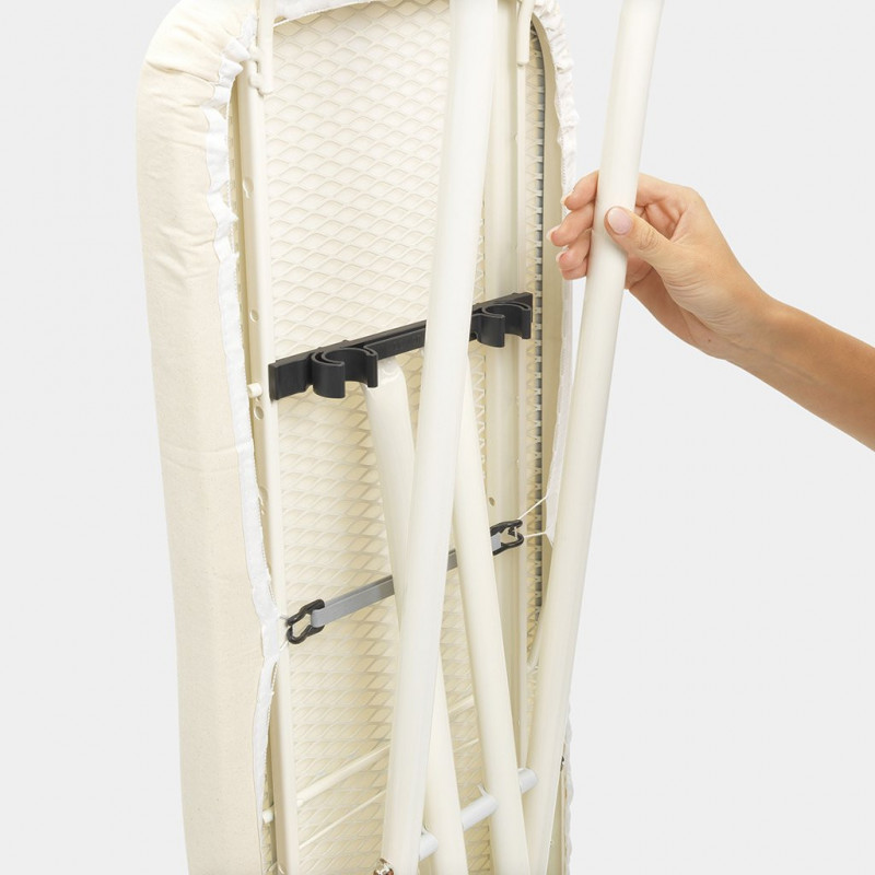Masa de calcat Brabantia B 90300120, 124x38 cm, 7 pozitii de reglare, Suport generator de abur, PerfectFlow, Alb/Albastru