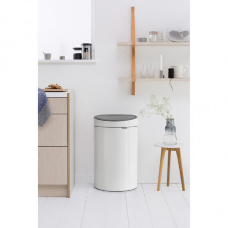 Brabantia Touch Bin New 649729, 40 l, închidere silențioasă și lină, spate plat, alb