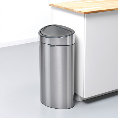 Coș de gunoi Brabantia Touch Bin New 649734, 40 l, Închidere silențioasă și lină, Spate plat, Rezistent la amprente, Oțel inoxidabil/mat
