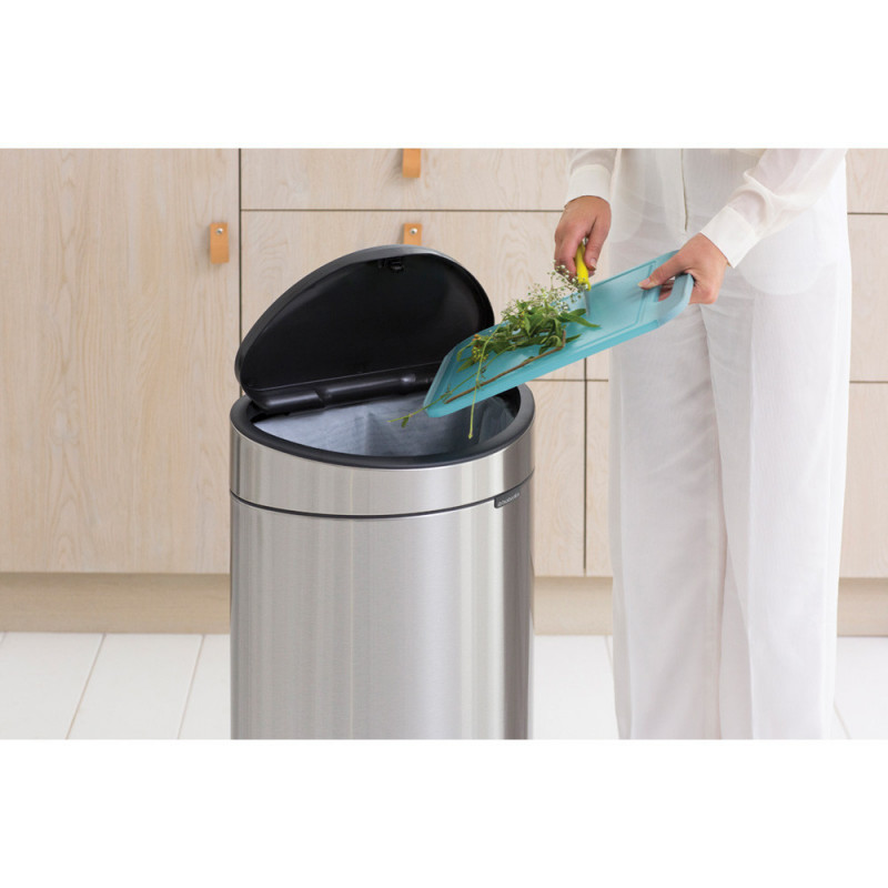 Coș de gunoi Brabantia Touch Bin New 649734, 40 l, Închidere silențioasă și lină, Spate plat, Rezistent la amprente, Oțel inoxidabil/mat