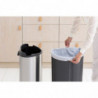 Coș de gunoi Brabantia Touch Bin New 649734, 40 l, Închidere silențioasă și lină, Spate plat, Rezistent la amprente, Oțel inoxidabil/mat