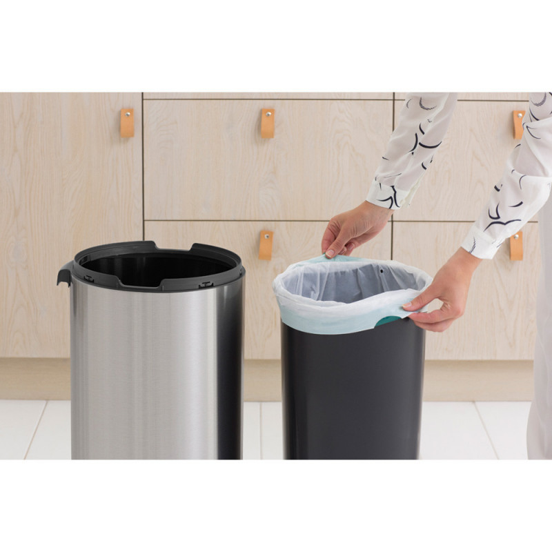 Brabantia Touch Bin New 650007, 30 L, închidere silențioasă și lină, gri