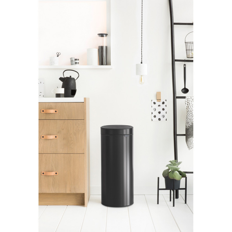 Cos de gunoi Brabantia Touch Bin New 650008, 30 L, Inchidere silentioasa si lina, Negru mat