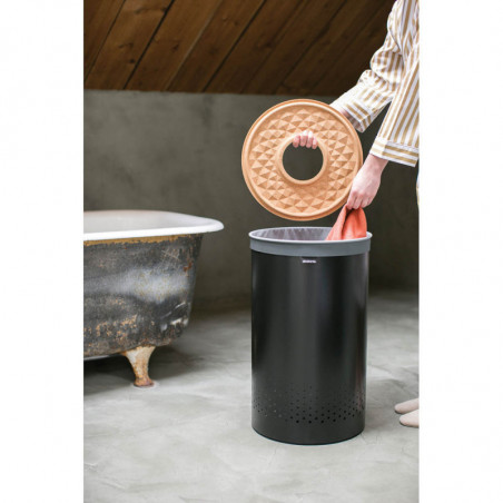 Cos de rufe Brabantia 1000826, 60 L, Capac din pluta, Umplere fara deschidere, Gauri ventilatie, Negru
