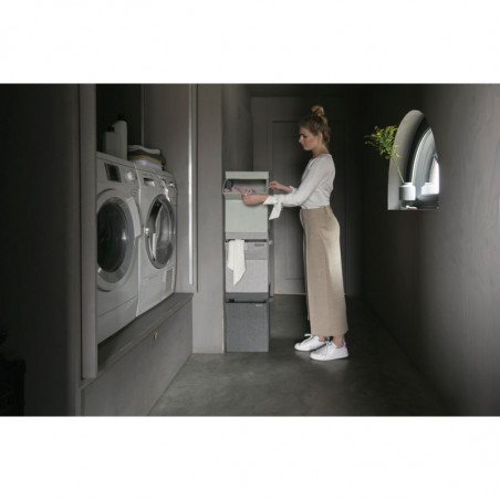Cutie de rufe stivuibilа Brabantia 1000828, 35 L, Deschidere frontala, Capac lat, Pliabil, Negru