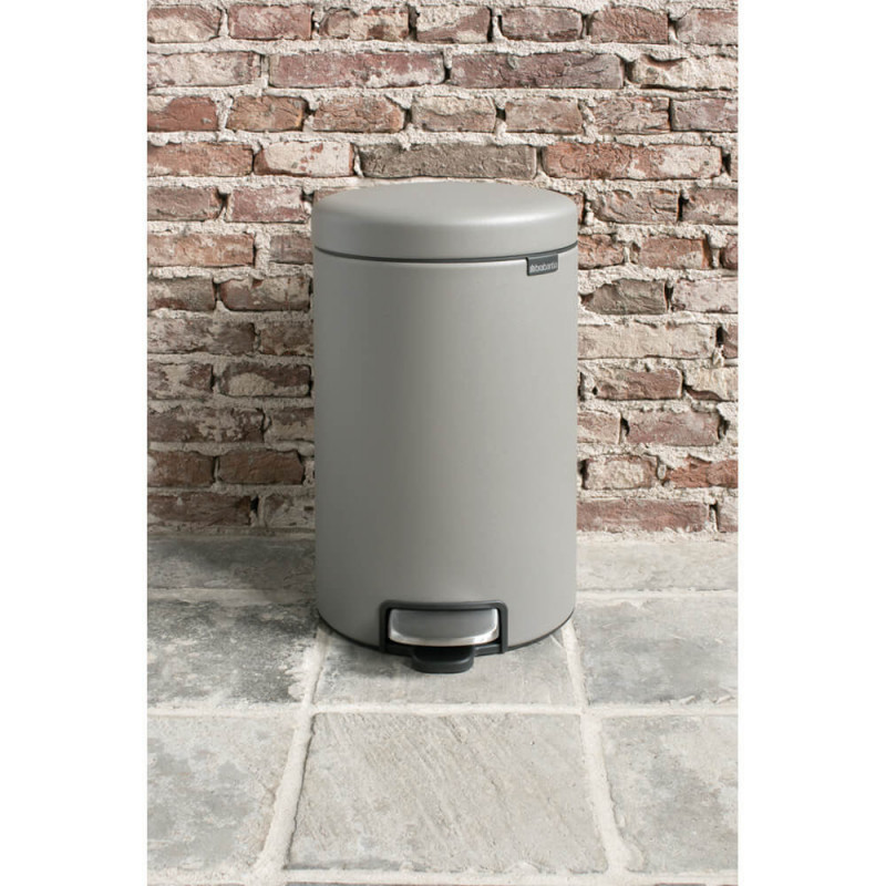 Cos de gunoi cu pedala Brabantia NewIcon 1001090, 12 L, Inchidere lina, Baza antiderapanta, Finisaj mineral, Gri