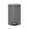 Cos de gunoi cu pedala Brabantia NewIcon 1001091, 20 L, Inchidere lina, Baza antiderapanta, Acoperit cu minerale, Gri