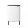 Cos de gunoi Brabantia Bo Touch Hi 1001263, 2x30 l, Fixare ferma pe perete, Picioare reglabile, Alb