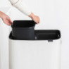 Cos de gunoi Brabantia Bo Touch Hi 1001263, 2x30 l, Fixare ferma pe perete, Picioare reglabile, Alb