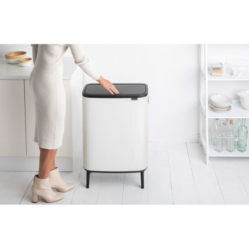 Cos de gunoi Brabantia Bo Touch Hi 1001263, 2x30 l, Fixare ferma pe perete, Picioare reglabile, Alb