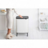 Cos de gunoi Brabantia Bo Touch Hi 1001263, 2x30 l, Fixare ferma pe perete, Picioare reglabile, Alb