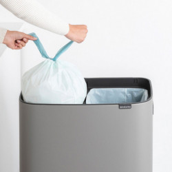 Cos de gunoi Brabantia Bo Touch Hi 1001266, 2x30 L, Perfect langa perete, Reglare picioare, Acoperit cu minerale, Gri