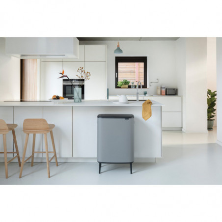 Cos de gunoi Brabantia Bo Touch Hi 1001266, 2x30 L, Perfect langa perete, Reglare picioare, Acoperit cu minerale, Gri