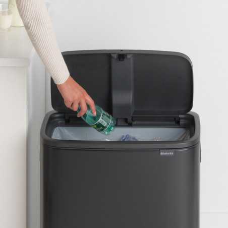 Coș de gunoi Brabantia Bo Touch 1001274, 60 l, deschidere lină și silențioasă, deschidere largă, rezistent la amprente, negru/mat