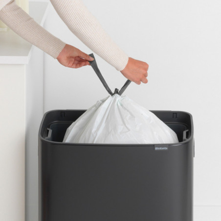 Coș de gunoi Brabantia Bo Touch 1001274, 60 l, deschidere lină și silențioasă, deschidere largă, rezistent la amprente, negru/mat