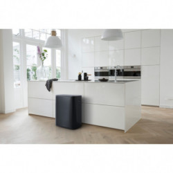 Coș de gunoi Brabantia Bo Touch 1001274, 60 l, deschidere lină și silențioasă, deschidere largă, rezistent la amprente, negru/mat