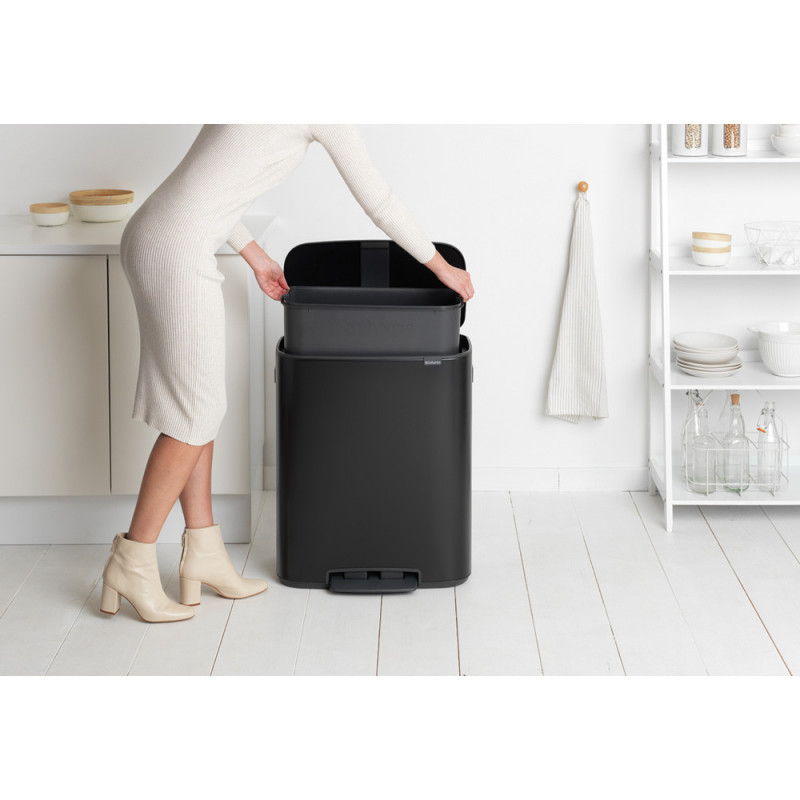 Coș Brabantia Bo Pedal 1003185, 60 L, închidere ușoară, bază antiderapantă, negru