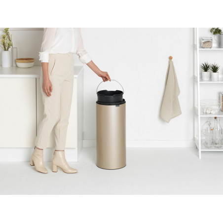 Cos de gunoi Brabantia Touch Bin New 1003221, 30 L, Inchidere silentioasa si lina, Auriu metalic