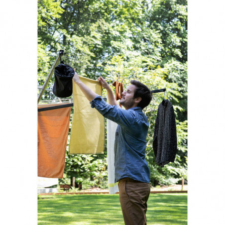 Uscator de rufe pentru exterior Brabantia Lift-O-Matic 1003464, 50 m, Inaltime reglabila, Baza betonare, Rezistent la coroziune, Negru