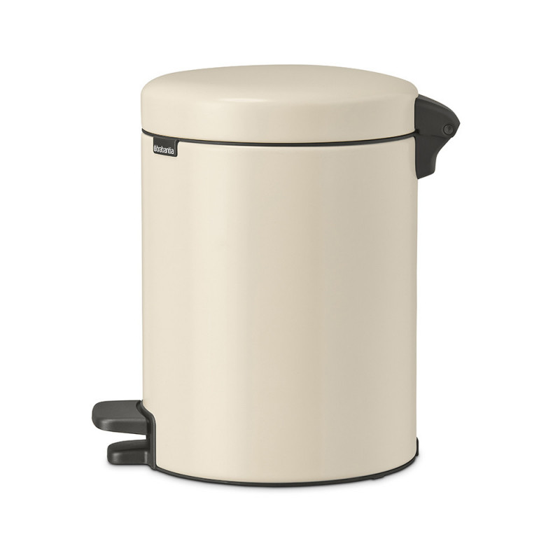 Cos de gunoi cu pedala Brabantia NewIcon 1005527, 5 L, Inchidere lina, Baza antiderapanta, Bej