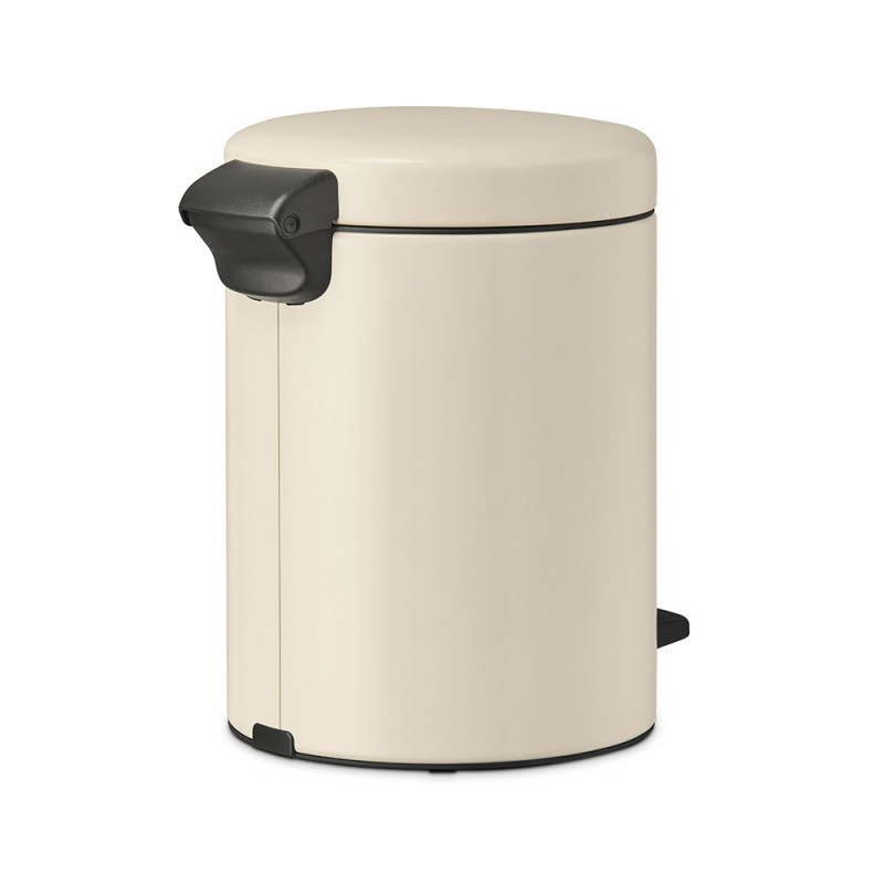 Cos de gunoi cu pedala Brabantia NewIcon 1005527, 5 L, Inchidere lina, Baza antiderapanta, Bej