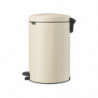 Cos de gunoi cu pedala Brabantia NewIcon 1005535, 20 L, Inchidere lina, Baza antiderapanta, Bej