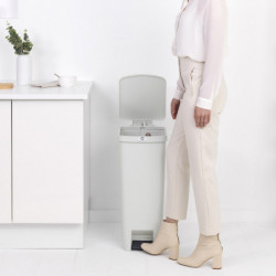 Coș cu pedală Brabantia StepUp 1005556, 40 L, Materiale ecologice, Deschidere mare, Gri deschis