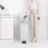 Coș cu pedală Brabantia StepUp 1005556, 40 L, Materiale ecologice, Deschidere mare, Gri deschis