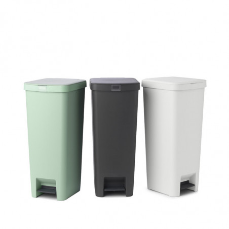 Coș cu pedală Brabantia StepUp 1005556, 40 L, Materiale ecologice, Deschidere mare, Gri deschis
