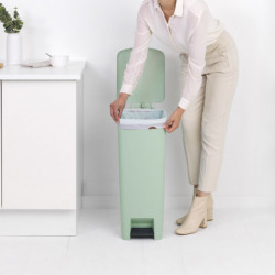 Coș cu pedală Brabantia StepUp 1005558, 40 L, Materiale ecologice, Deschidere mare, Verde deschis