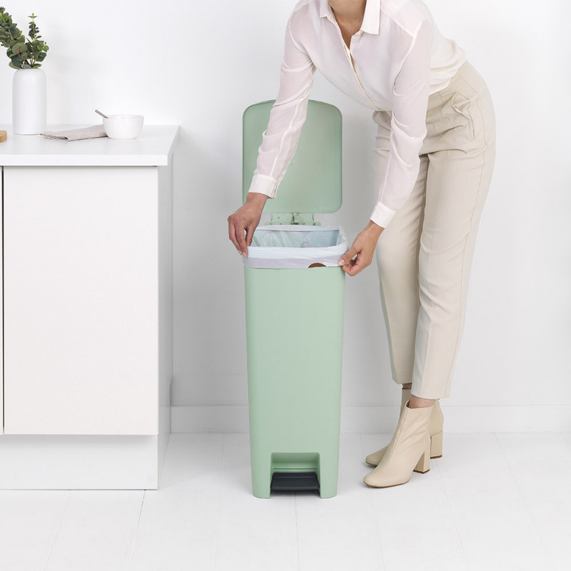 Coș cu pedală Brabantia StepUp 1005558, 40 L, Materiale ecologice, Deschidere mare, Verde deschis