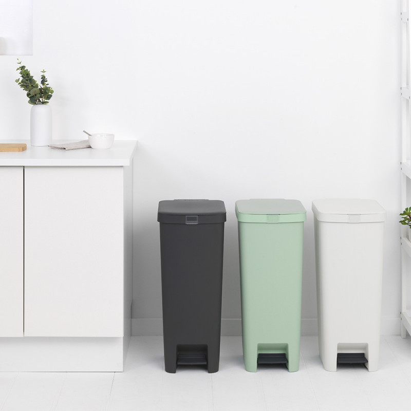 Coș cu pedală Brabantia StepUp 1005558, 40 L, Materiale ecologice, Deschidere mare, Verde deschis