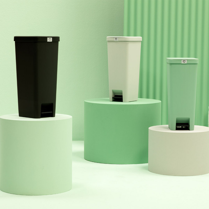 Coș cu pedală Brabantia StepUp 1005558, 40 L, Materiale ecologice, Deschidere mare, Verde deschis