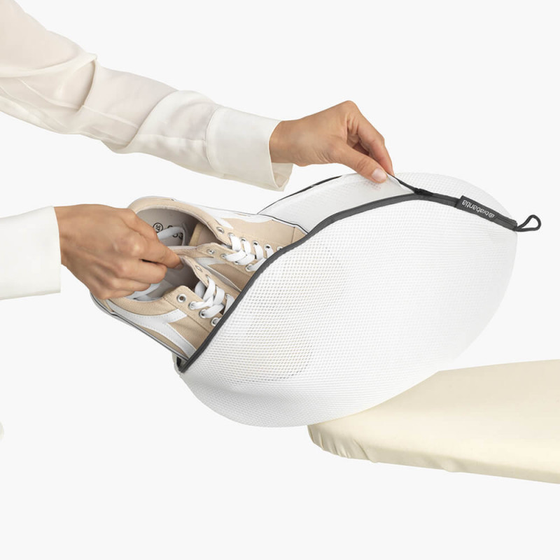 Brabantia 149641 Geantă de spălat pentru teniși, Închidere ușoară cu fermoar, Bază moale, Alb