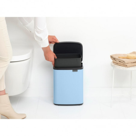 Cos de gunoi Brabantia Bo Small 1006631, 7 L, Deschidere lina si silențioasa, Baza antiderapanta, Albastru deschis