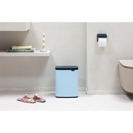 Cos de gunoi Brabantia Bo Small 1006631, 7 L, Deschidere lina si silențioasa, Baza antiderapanta, Albastru deschis
