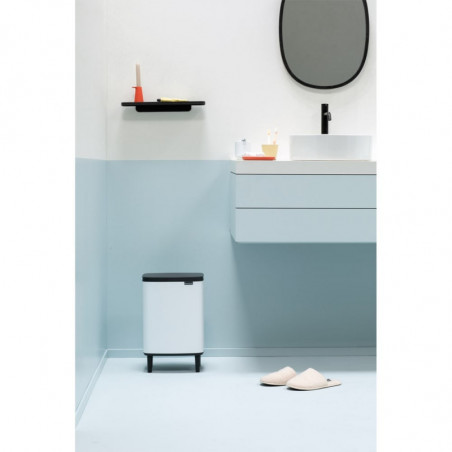 Cos de gunoi Brabantia Bo Small Hi 1006647, 12 L, Deschidere lina si silentioasa, Baza antiderapanta, Alb