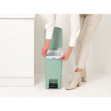 Coș cu pedală Brabantia StepUp 1008481, 16 L, Materiale ecologice, Deschidere mare, Verde deschis