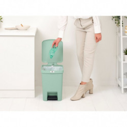 Coș cu pedală Brabantia StepUp 1008484, 25 L, Materiale ecologice, Deschidere mare, Verde deschis