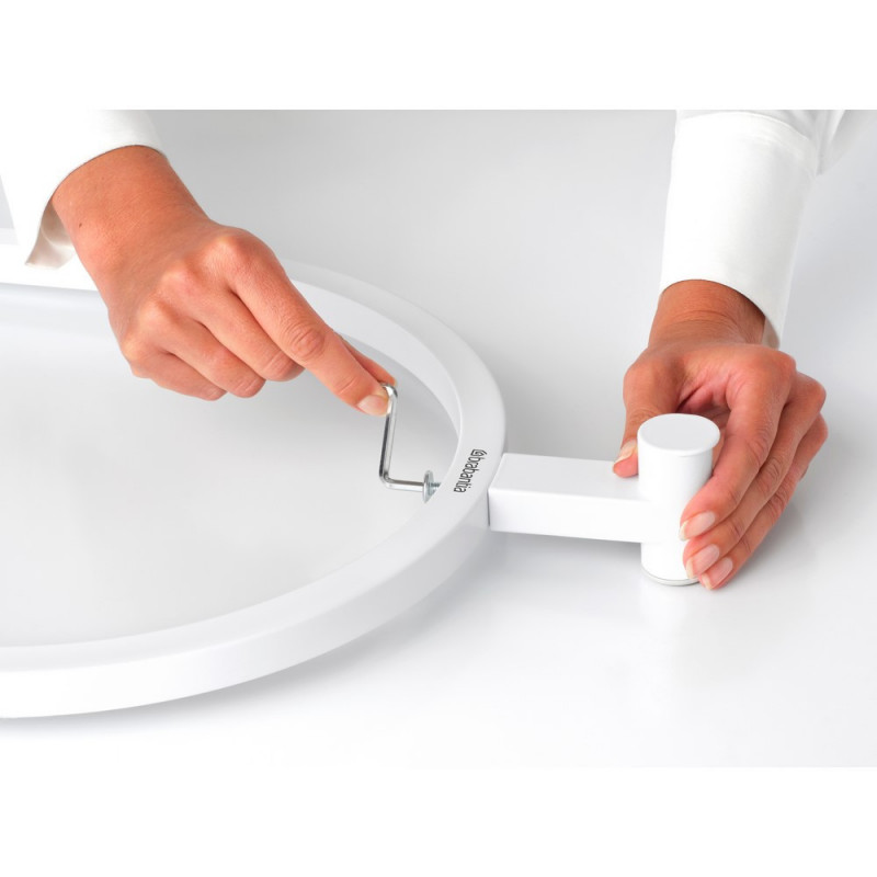 Suport multifuncțional pentru haine Brabantia Linn 1008928, 3 rafturi, Parte ovală pentru agățat o jachetă, Rezistent la coroziune, Alb