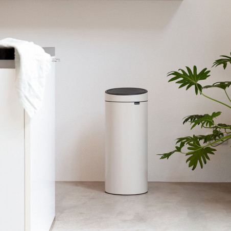 Cos de gunoi Brabantia Touch Bin New 1005544, 30 L, Golire silentioasa si lina, Bej