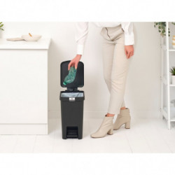 Coș cu pedală Brabantia StepUp 1008479, 16 L, Materiale ecologice, Deschidere mare, Gri închis