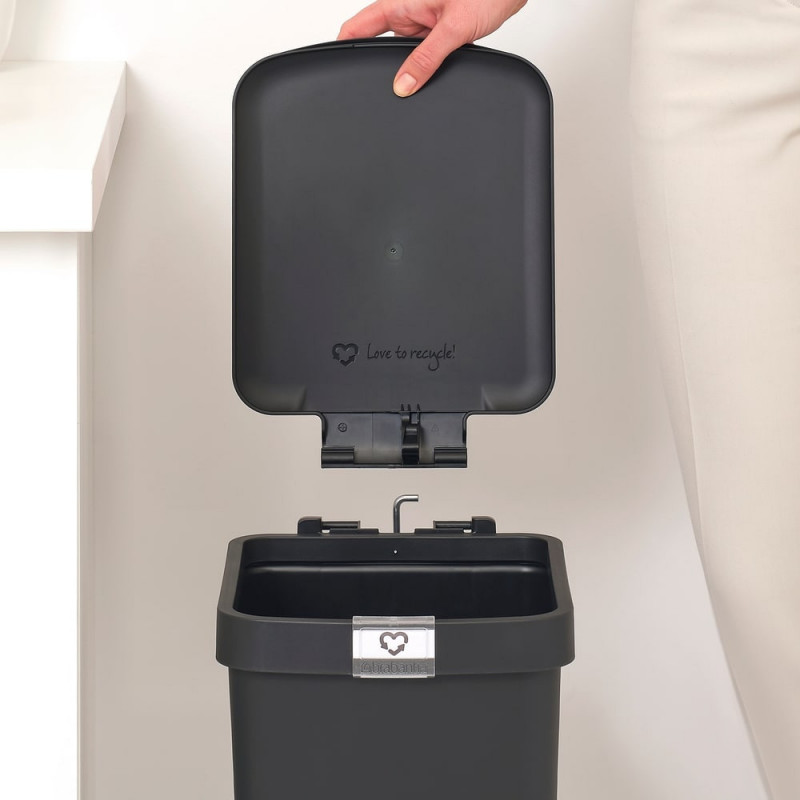 Coș cu pedală Brabantia StepUp 1008479, 16 L, Materiale ecologice, Deschidere mare, Gri închis
