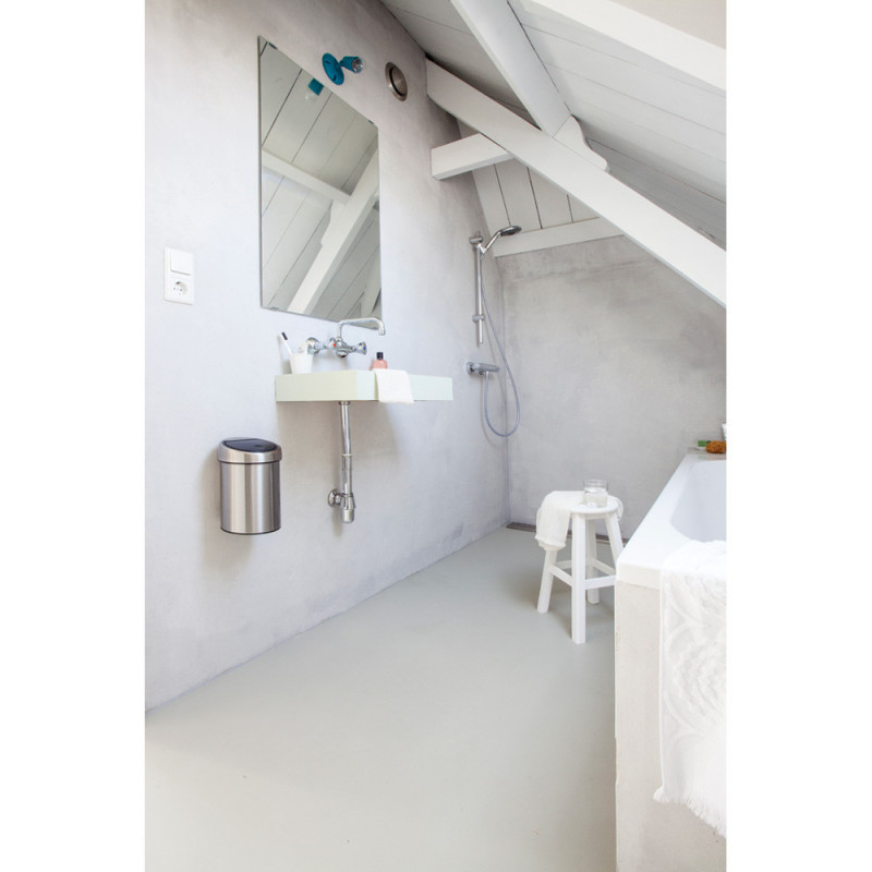 Cos de gunoi Brabantia Touch Bin 647211, 3 L, Deschidere lina si silentioasa, Montare pe perete, Inox/Mat